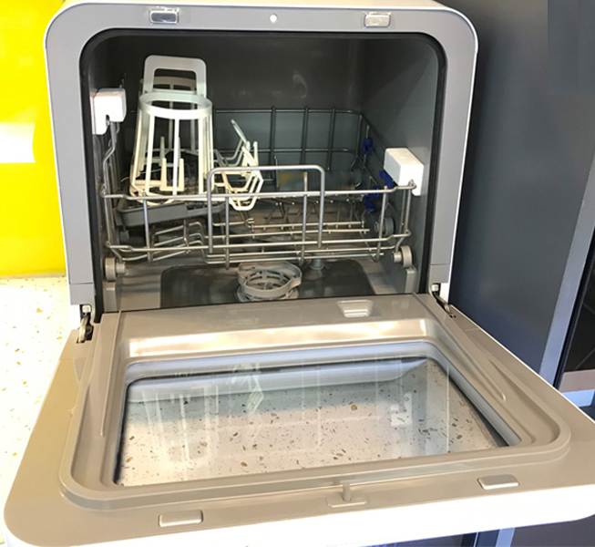 Máy Rửa Chén Mini 5 Bộ Eurosun STB50E06EU là lựa chọn lý tưởng cho không gian bếp nhỏ với thiết kế tinh tế và hiện đại