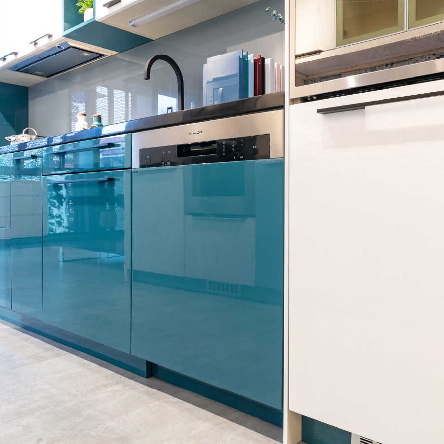 Máy rửa chén âm tủ Malloca WQP12-J7309K E5 có thiết kế âm tủ hiện đại