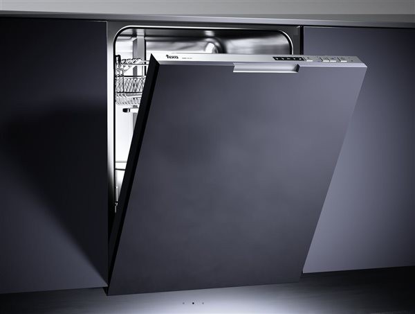 Máy rửa chén Teka DW8 55 FI được thiết kế lắp âm toàn phần