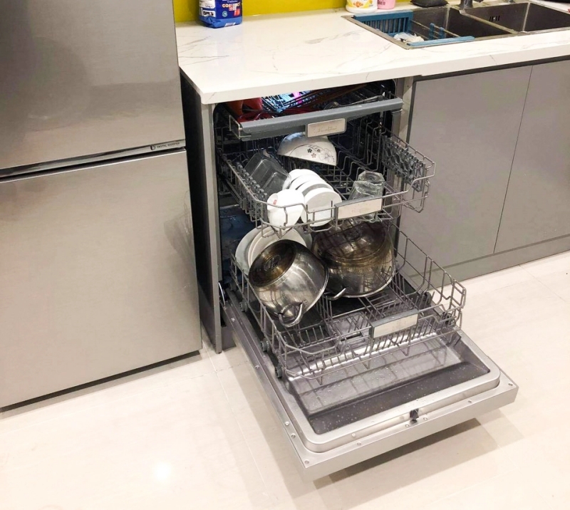 Chế độ Express trên máy rửa chén Texgio TGF3815B giúp bạn tiết kiệm thời gian tối đa