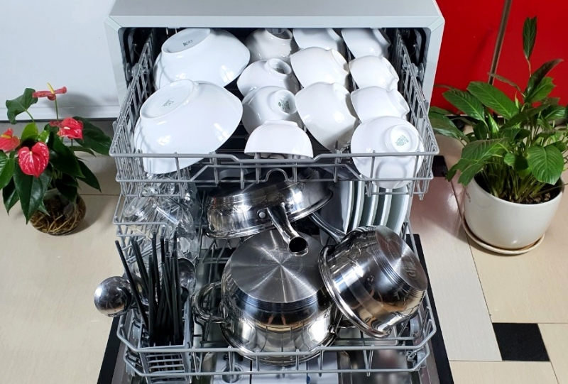 Chế độ rửa nhanh Express của máy rửa chén Texgio TGF3815S là giải pháp hoàn hảo