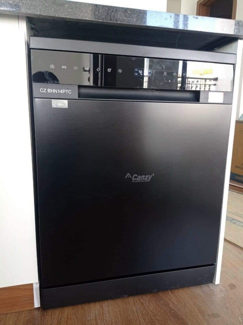 Máy rửa bát Canzy CZ BHN14PTC được thiết kế theo hình chữ nhật dọc