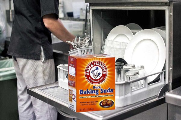 Baking soda có thể khử mùi hôi máy rửa bát hiệu quả