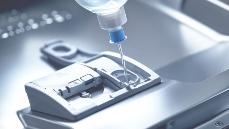 Cảm biến mức nước trợ xả của Fagor 3LVF-63SSSI giúp bạn dễ dàng kiểm soát việc bổ sung nước trợ xả