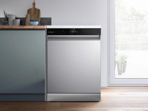 Máy rửa bát Eurosun được đánh giá cao nhờ thiết kế hiện đại, phù hợp nhiều không gian bếp