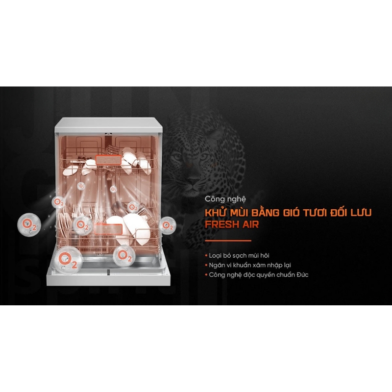 Công nghệ tự động đưa gió tươi từ bên ngoài vào trong khoang máy, kết hợp với sấy nóng để loại bỏ hoàn toàn hơi ẩm