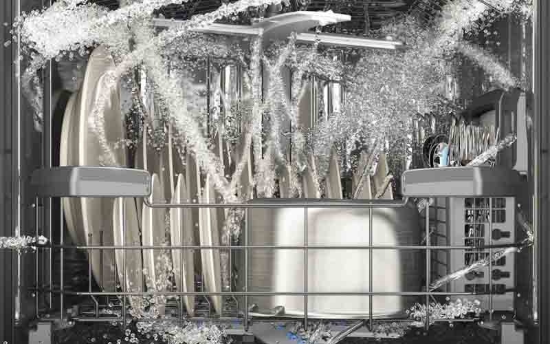 Công nghệ Eco Water giúp làm sạch hiệu quả nhưng vẫn tiết kiệm nước