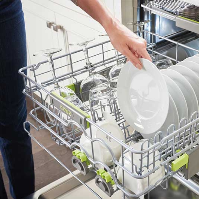 Chức năng làm khô tăng cường loại bỏ hoàn toàn hơi ẩm, mang lại sự khô ráo tối ưu cho bát đĩa và dụng cụ nhà bếp