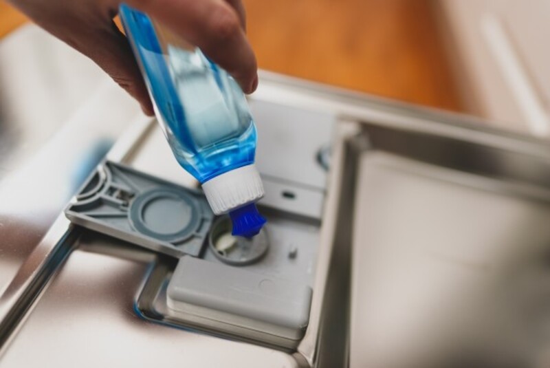 Sử dụng chất trợ bóng cùng với nước làm bóng sẽ mang lại kết quả hoàn hảo