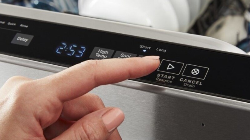Khởi động chương trình vệ sinh máy rửa bát