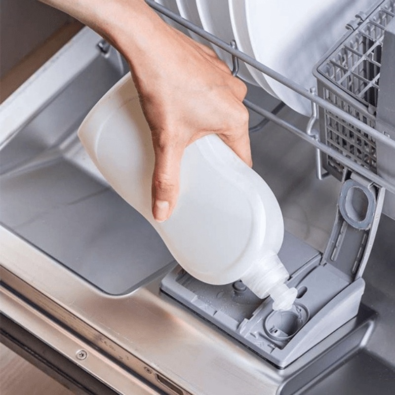 Không sử dụng nước bóng dễ gây tình trạng đọng nước trong máy rửa bát