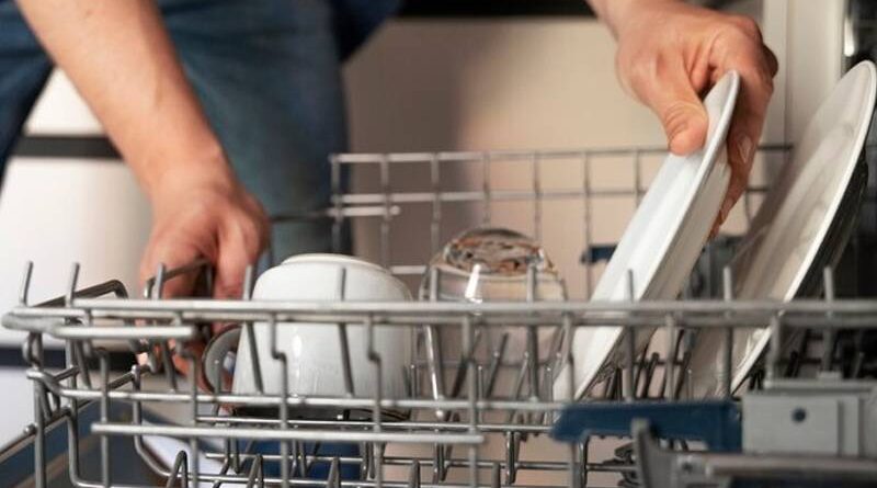 Khắc phục máy rửa bát Bosch rửa không sạch