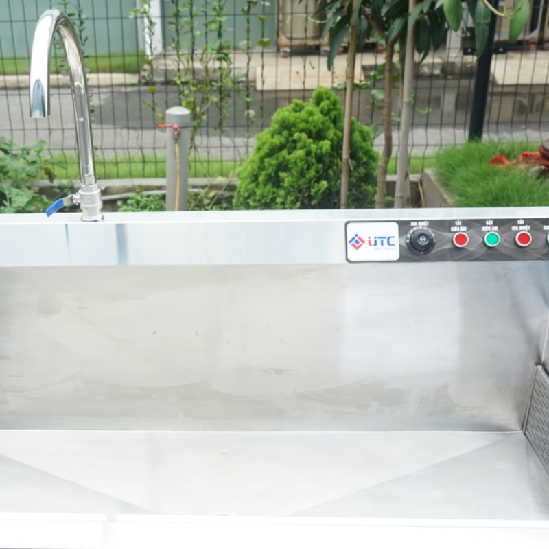 Máy rửa bát siêu âm UTC - 1000HS