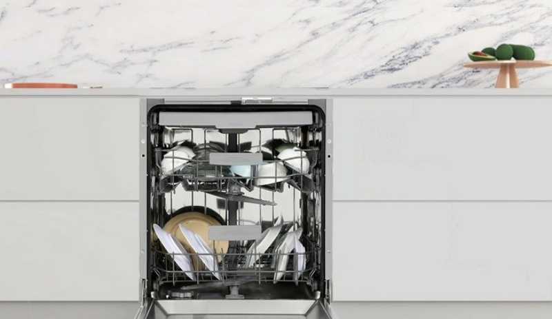 có nên mua máy rửa chén bán âm hafele 4