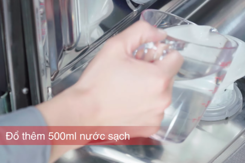 hướng dẫn thêm muối cho máy rửa chén
