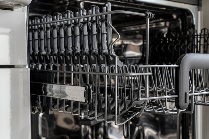 Lợi ích về máy rửa bát công nghiệp