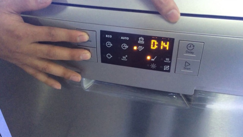 lỗi thương gặp máy rửa bát electrolux