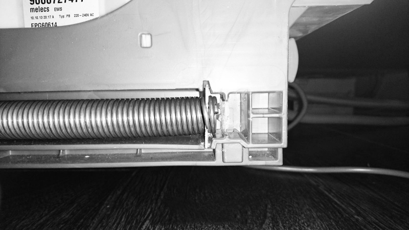 máy rửa bát không đóng được cửa