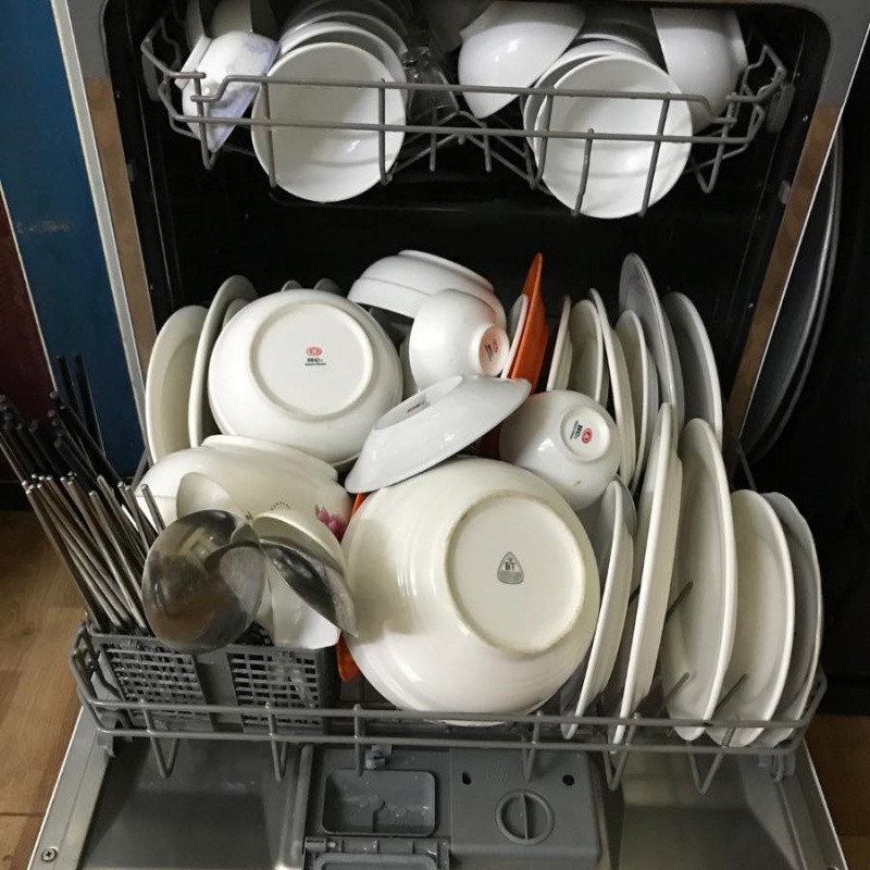 máy rửa chén bị rò rỉ nước