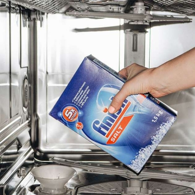 sai lầm khi dùng máy rửa chén 4