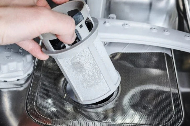 vệ sinh máy rửa bát hafele