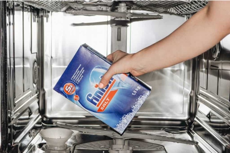 máy rửa chén không tan xà phòng