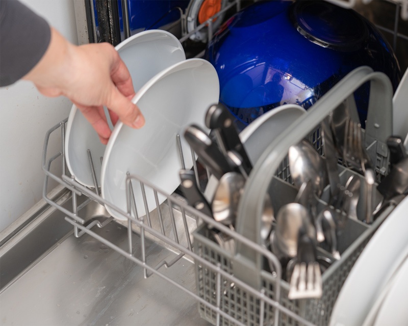 máy rửa chén không tan xà phòng