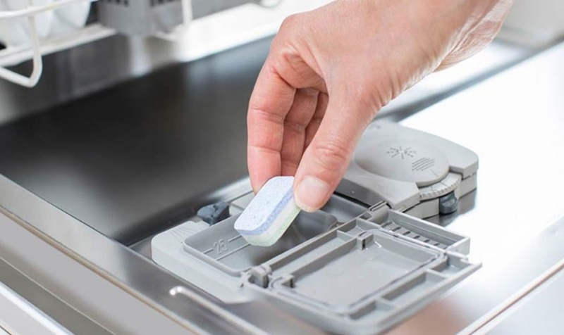 máy rửa chén không tan xà phòng